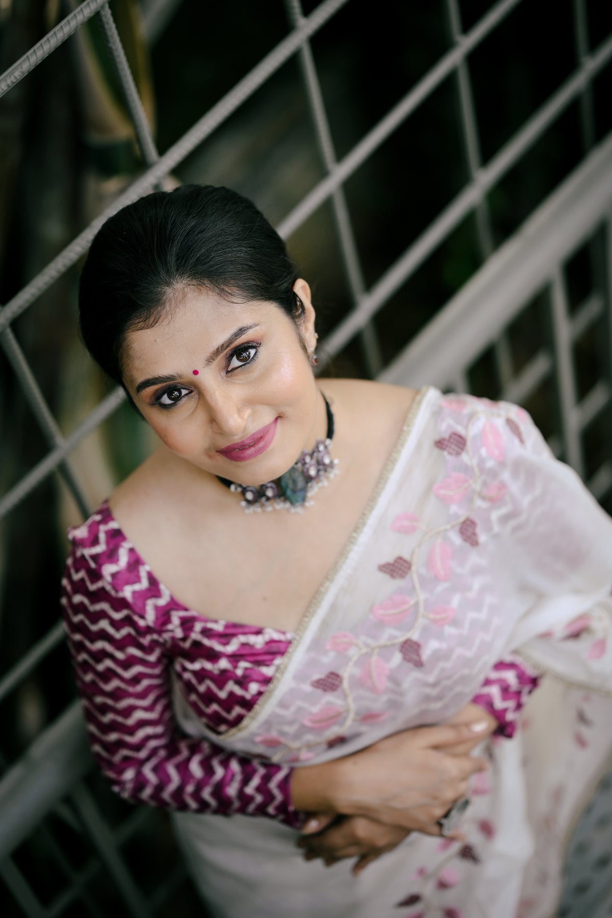 White Crush Georgette Saree with Leaf Embroidery & Lace Border