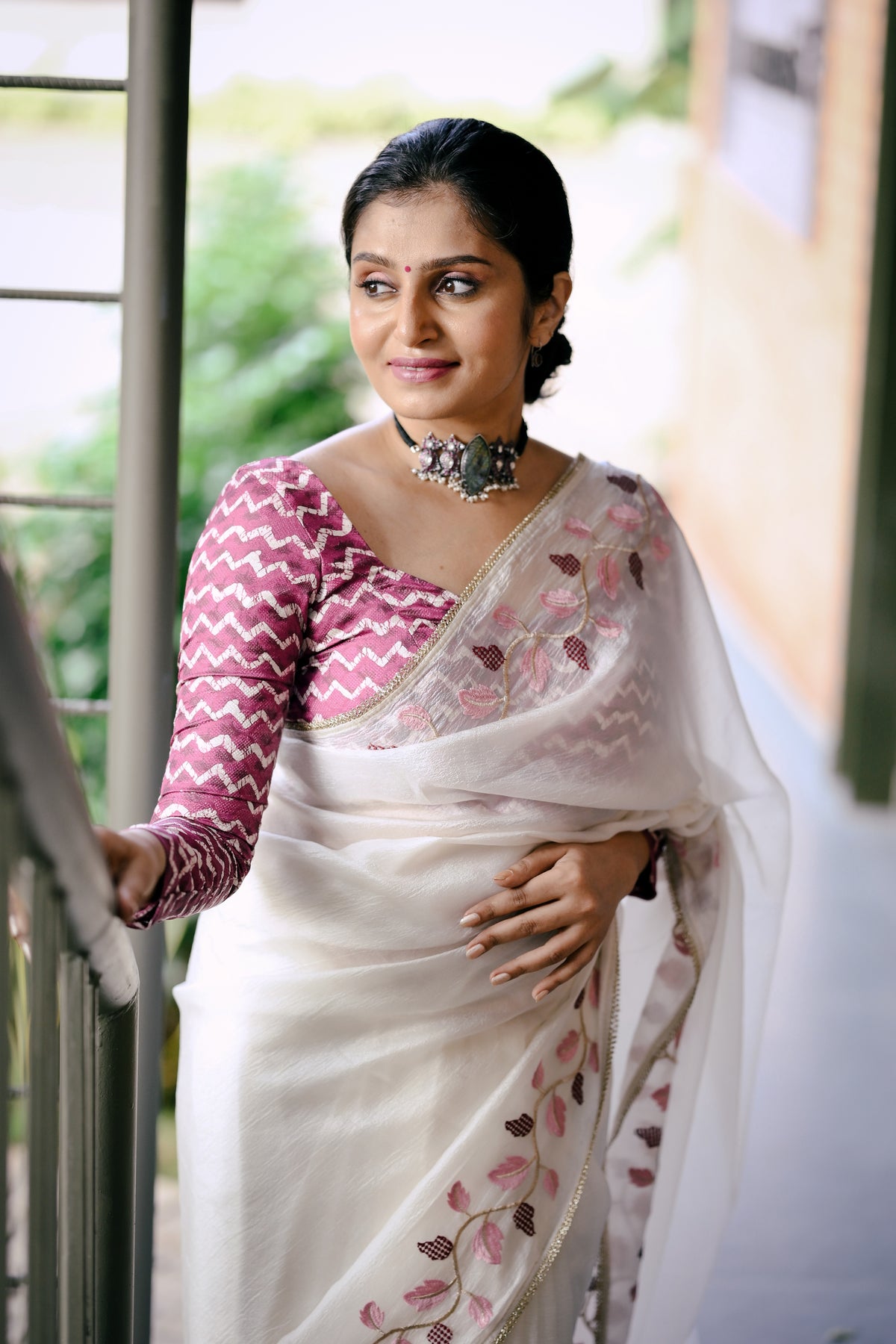 White Crush Georgette Saree with Leaf Embroidery & Lace Border