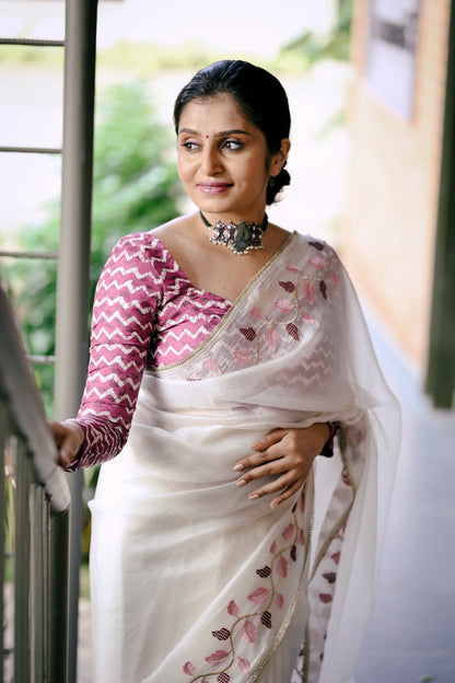 White Crush Georgette Saree with Leaf Embroidery & Lace Border